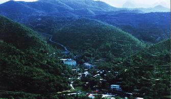浮戲山楊樹溝 攬奇秀山水，探幽谷勝境